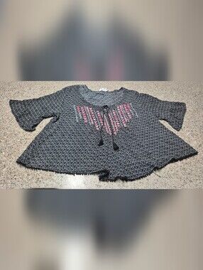 ​AÉROPOSTALE Blouse Size XL Blk White Geometric Boho Embroidered Fringe Hem Top
